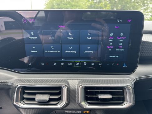 Used 2025 Ford Mustang Premium RWD image 22