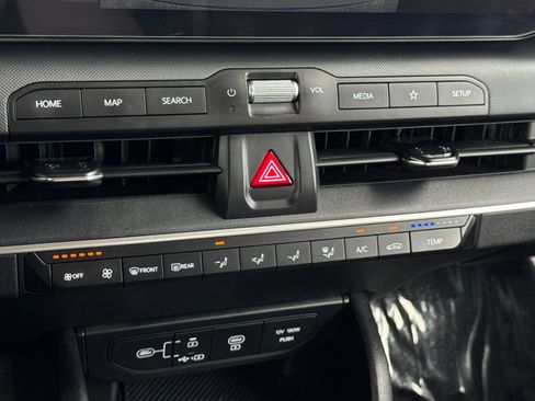 Certified 2025 Kia K4 FWD image 18