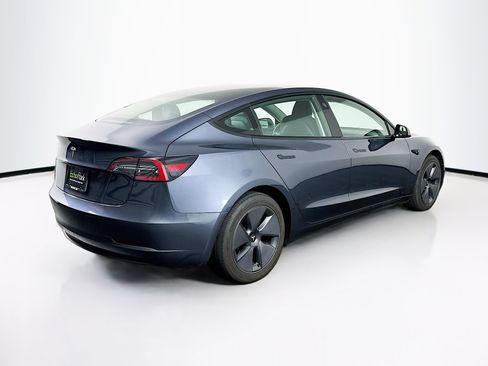 Used 2023 Tesla Model 3 Standard Range RWD image 9