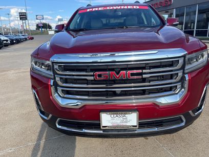 Used 2023 GMC Acadia SLT w/ Technology Package