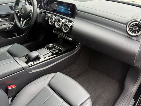 Used 2023 Mercedes-Benz CLA 250 image 14