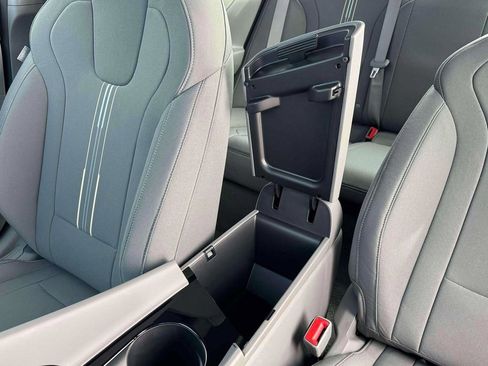 New 2026 Hyundai Elantra Blue image 18