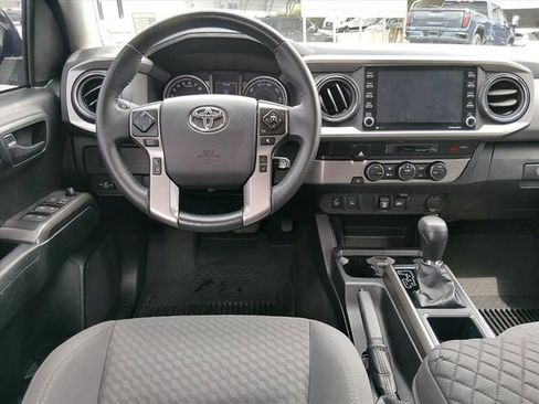 Used 2022 Toyota Tacoma SR5 w/ Technology Package RWD image 11