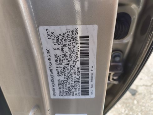 Used 2018 Honda Accord Touring image 31