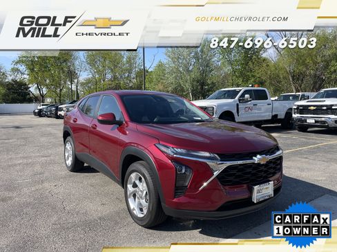 Used 2025 Chevrolet Trax LS w/ LS Convenience Package FWD image 5