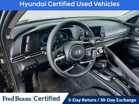 Certified 2024 Hyundai Elantra SE FWD image 19