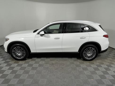 New 2026 Mercedes-Benz GLC 300 GLC 300 SUV image 2