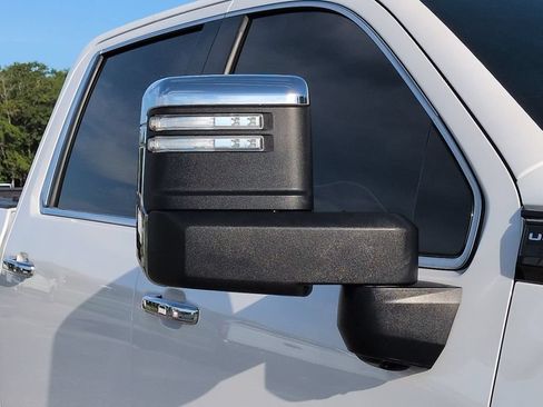 Used 2025 GMC Sierra 3500 Denali Ultimate AWD/4WD image 12