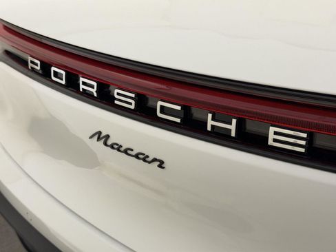 New 2026 Porsche Macan Turbo image 25
