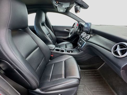 Used 2018 Mercedes-Benz CLA 250 image 20