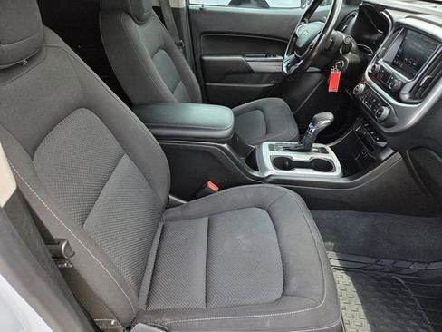 Used 2022 Chevrolet Colorado LT w/ Redline Special Edition RWD image 31