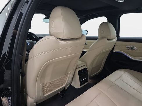 Used 2019 BMW 330i xDrive Sedan w/ Driving Assistance Package AWD/4WD image 12