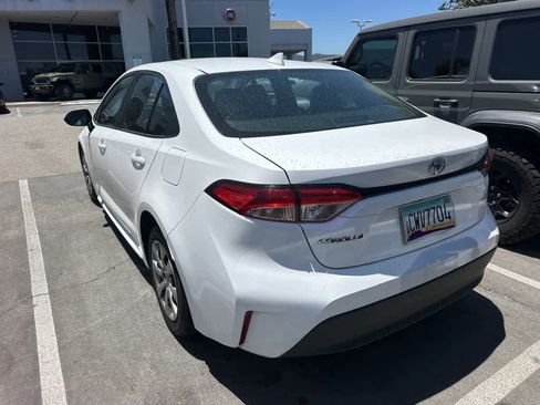 Used 2024 Toyota Corolla LE FWD image 4