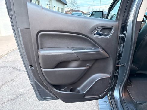 Used 2016 GMC Canyon SLT w/ Driver Alert Package image 15