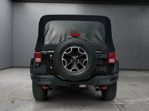 Used 2016 Jeep Wrangler Unlimited Rubicon AWD/4WD image 11