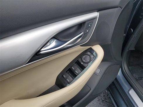 Used 2022 Cadillac CT5 Luxury image 11