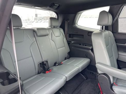 Used 2024 Kia Telluride EX X-Line image 15