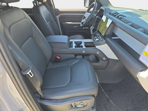 New 2026 Land Rover Defender 130 S AWD/4WD image 10