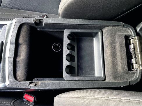 Used 2019 Dodge Charger SXT AWD/4WD image 33