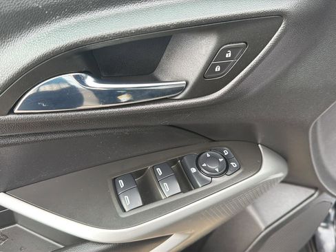Used 2024 Chevrolet Trax RS w/ Driver Confidence Package FWD image 13
