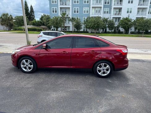 Used 2014 Ford Focus SE image 5