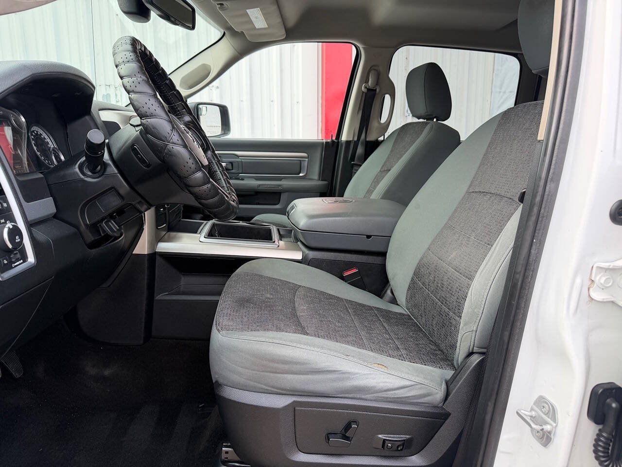 Used 2015 RAM 1500 Lone Star RWD image 18