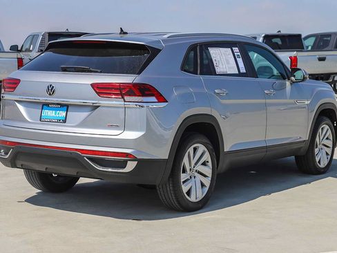 Used 2022 Volkswagen Atlas Cross Sport SE AWD/4WD image 10