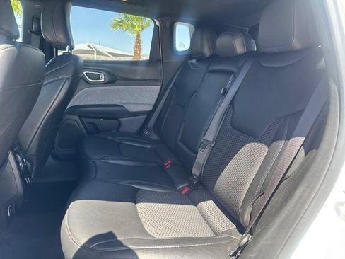 Certified 2024 Jeep Compass Latitude AWD/4WD image 10