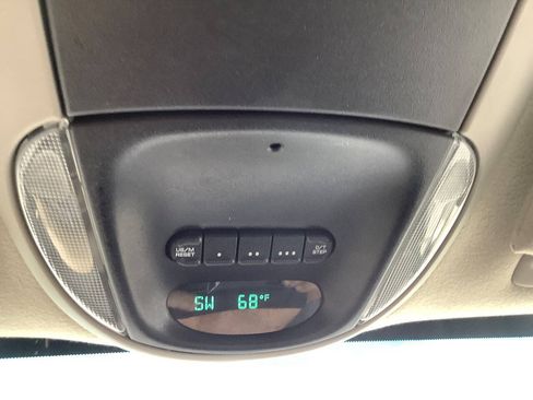 Used 2006 Chrysler Town & Country LX w/ Popular Equipment Group II FWD image 36