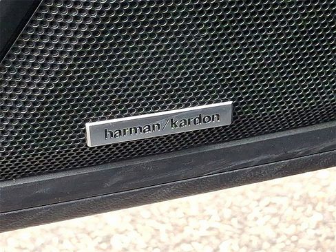 Certified 2025 Subaru Outback Limited image 27