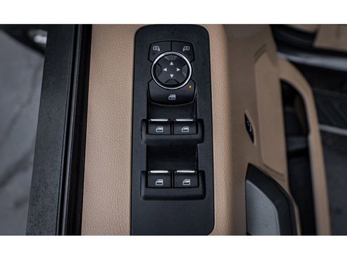 Used 2016 Ford F150 XLT w/ Equipment Group 302A Luxury AWD/4WD image 6