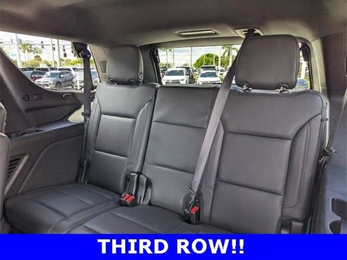 Used 2022 Chevrolet Tahoe LT w/ Luxury Package image 6