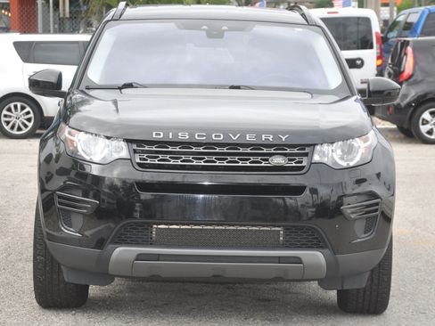 Used 2017 Land Rover Discovery Sport SE AWD/4WD image 3