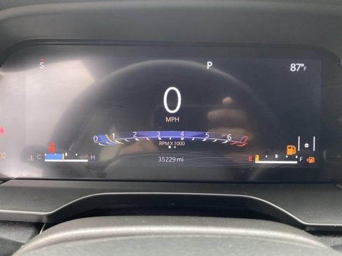 Used 2021 Jeep Grand Cherokee L Laredo image 18