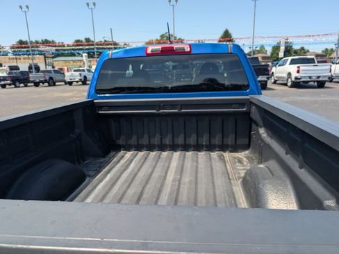 Used 2018 Chevrolet Colorado W/T AWD/4WD image 9