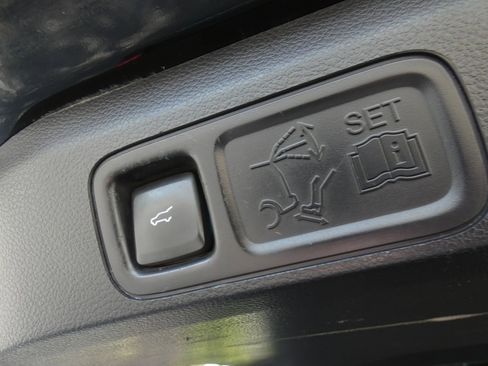 Used 2019 Ford Expedition Max Limited w/ Equipment Group 301A image 89