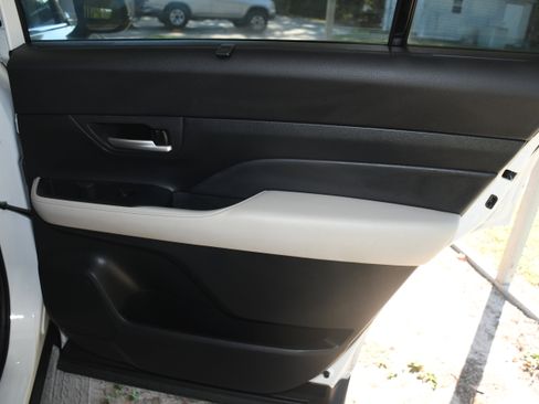 Used 2024 Toyota Grand Highlander Limited image 23