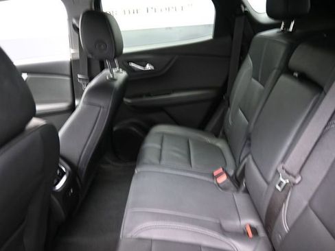 Used 2024 Chevrolet Blazer LT w/ LPO, Black Grille Bar Package image 15