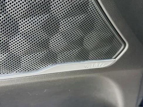 Used 2020 Hyundai Santa Fe Limited image 19