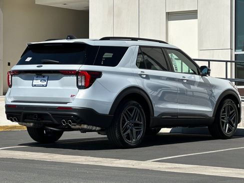 New 2026 Ford Explorer ST w/ Sun And Sound Package AWD/4WD image 3