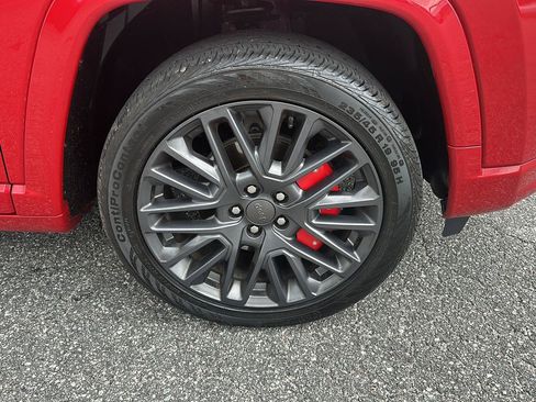 Used 2022 Jeep Compass Limited w/ (RED) Package AWD/4WD image 5