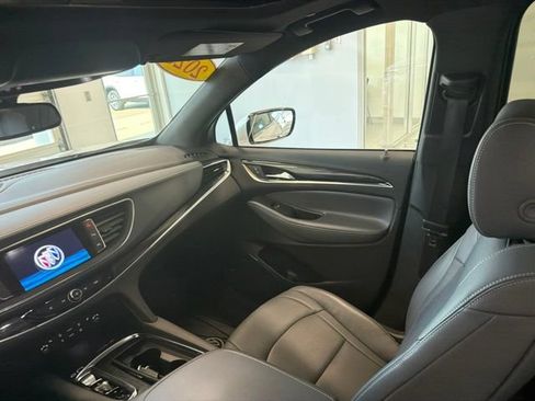 Used 2023 Buick Enclave Essence w/ Experience Buick Package AWD/4WD image 33