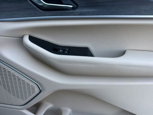 New 2026 Jeep Grand Cherokee L Limited image 20