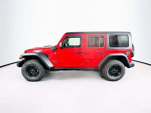 Used 2025 Jeep Wrangler Willys image 4