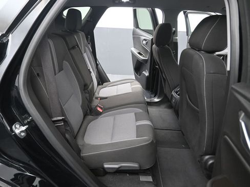 Used 2025 Chevrolet Blazer LT FWD image 14