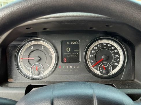 Used 2017 RAM 3500 Tradesman w/ Chrome Appearance Group AWD/4WD image 18
