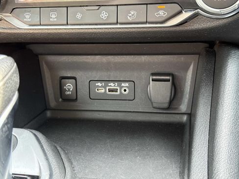 Used 2024 Nissan Sentra SV w/ All-Weather Package FWD image 12