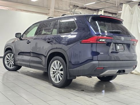 Used 2024 Toyota Grand Highlander Platinum image 17