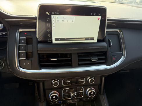 Used 2022 GMC Yukon AT4 AWD/4WD image 11
