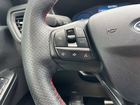 Used 2024 Ford Escape ST-Line Elite w/ Premium Technology Package AWD/4WD image 26
